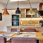 Alpinum Apartamento *